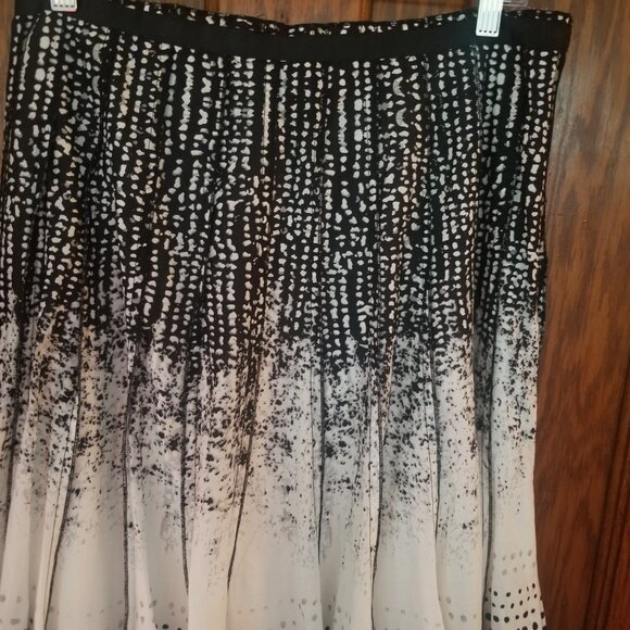 Women's Polka Dot Circle Skirt Sz 10 p - Picture 4 of 5